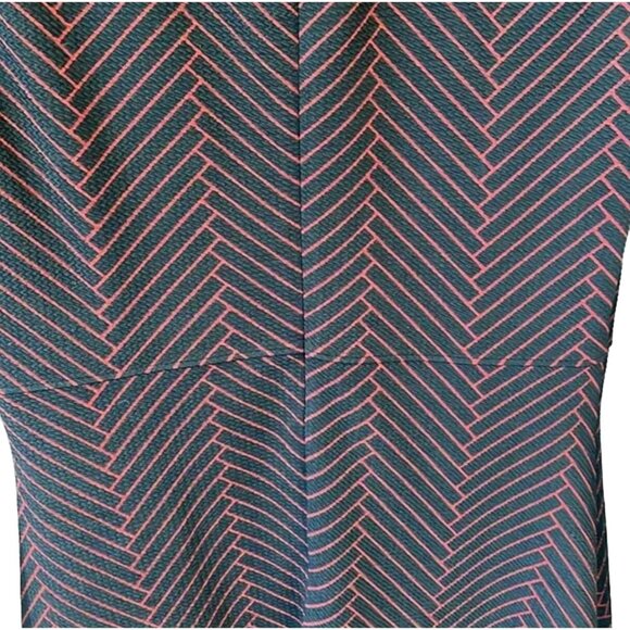 Ivanka Trump Mock Neck Long Sleeve Black and Red Dress Flare A-line Dress Size 4 - Picture 5 of 8